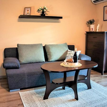 Apartament "Klimatycznie" - Przytulny, 4-Osobowy, Jelenia Gora, Cieplice Eksteriør bilde